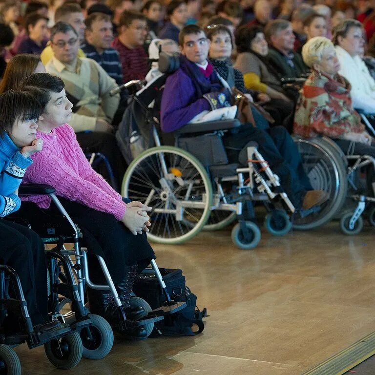 Клуб людей с ограниченными возможностями. Мероприятия для людей с ограниченными возможностями. праздник инвалидов. поддержка инвалидов. праздник людей с ограниченными возможностями.