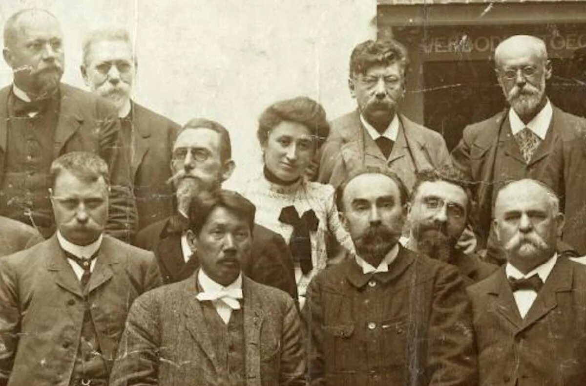 Лидер партии рсдрп большевики. Лидер партии меньшевиков 1917. лидеры российской социал-демократической партии меньшевиков. плеханов меньшевик. рсдрп меньшевики лидер партии.