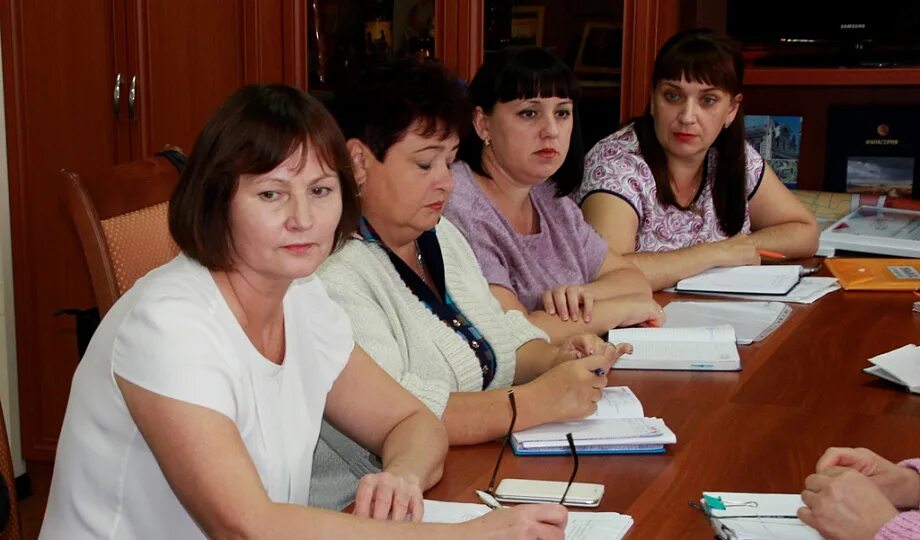 кинотеатр тамань темрюк. городской дом культуры темрюк. районная администрация темрюк. темрюк украина. ленина 48 темрюк.