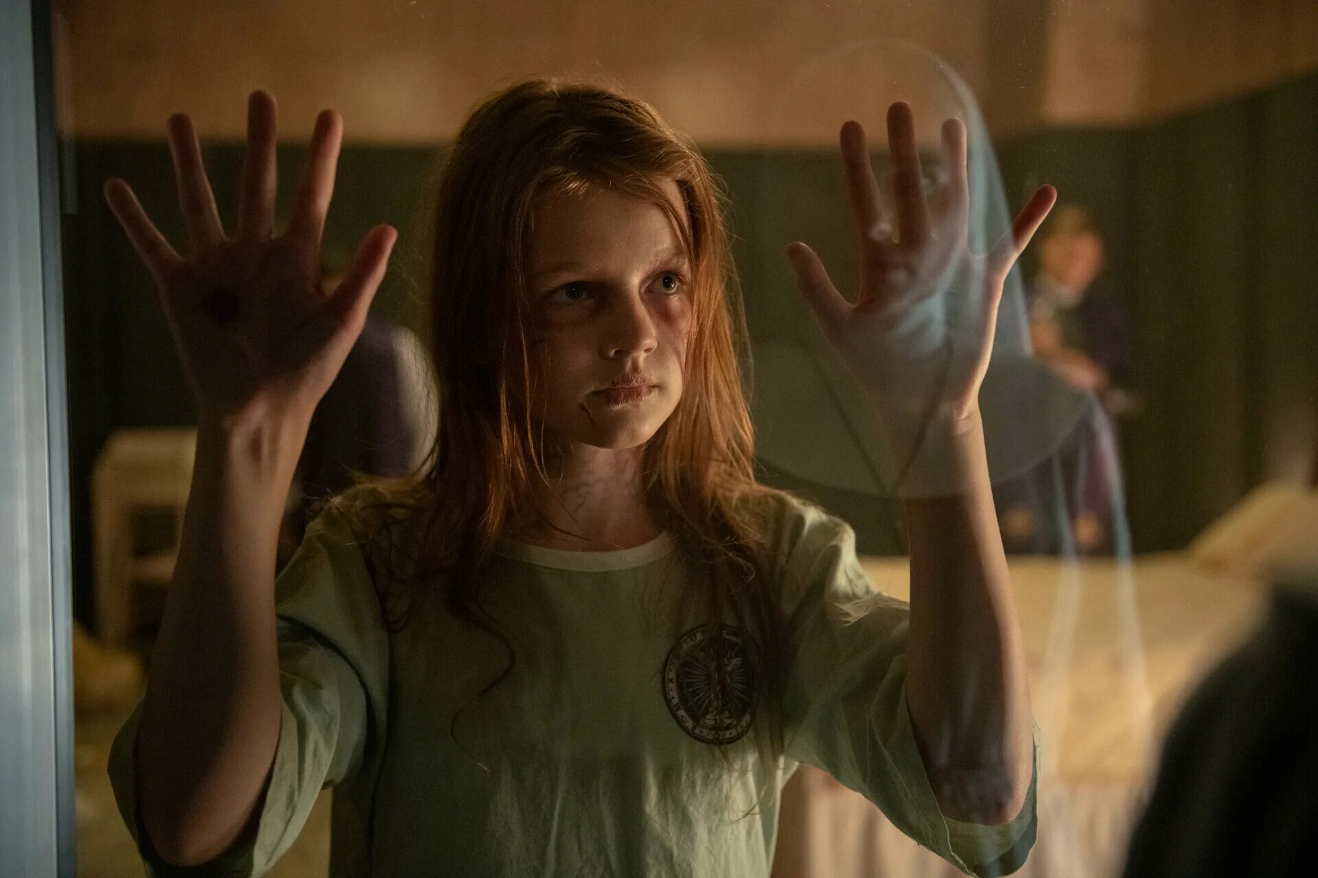 и гаснет свет. и гаснет свет. света ужастики. ужастик диана гаснет свет. гэбриел бейтман и гаснет свет.