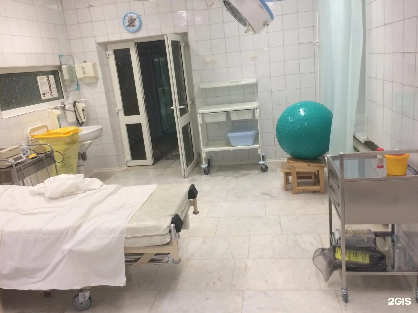 Роддом на комвузовской екатеринбург. Екатеринбургский перинатальный центр. Перинатальный дагестанская 3. Роддом на комвузовской екатеринбург. Акушерский стационар № 2.