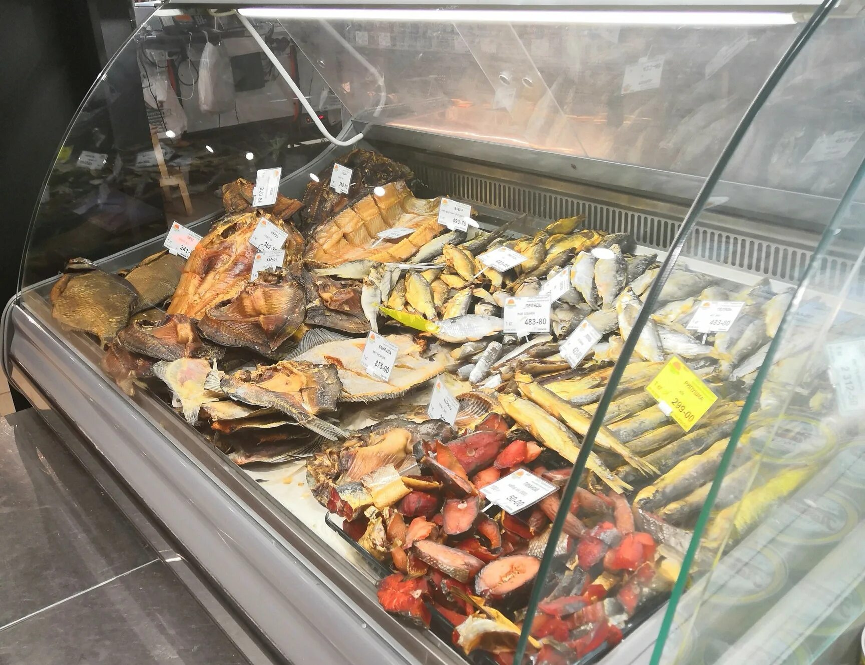 искитимрыба в новосибирске. рыбный магазин в пешелани. Ribniy den магазин. рыбный день новосибирск завод. рыбный магазин новосибирск.