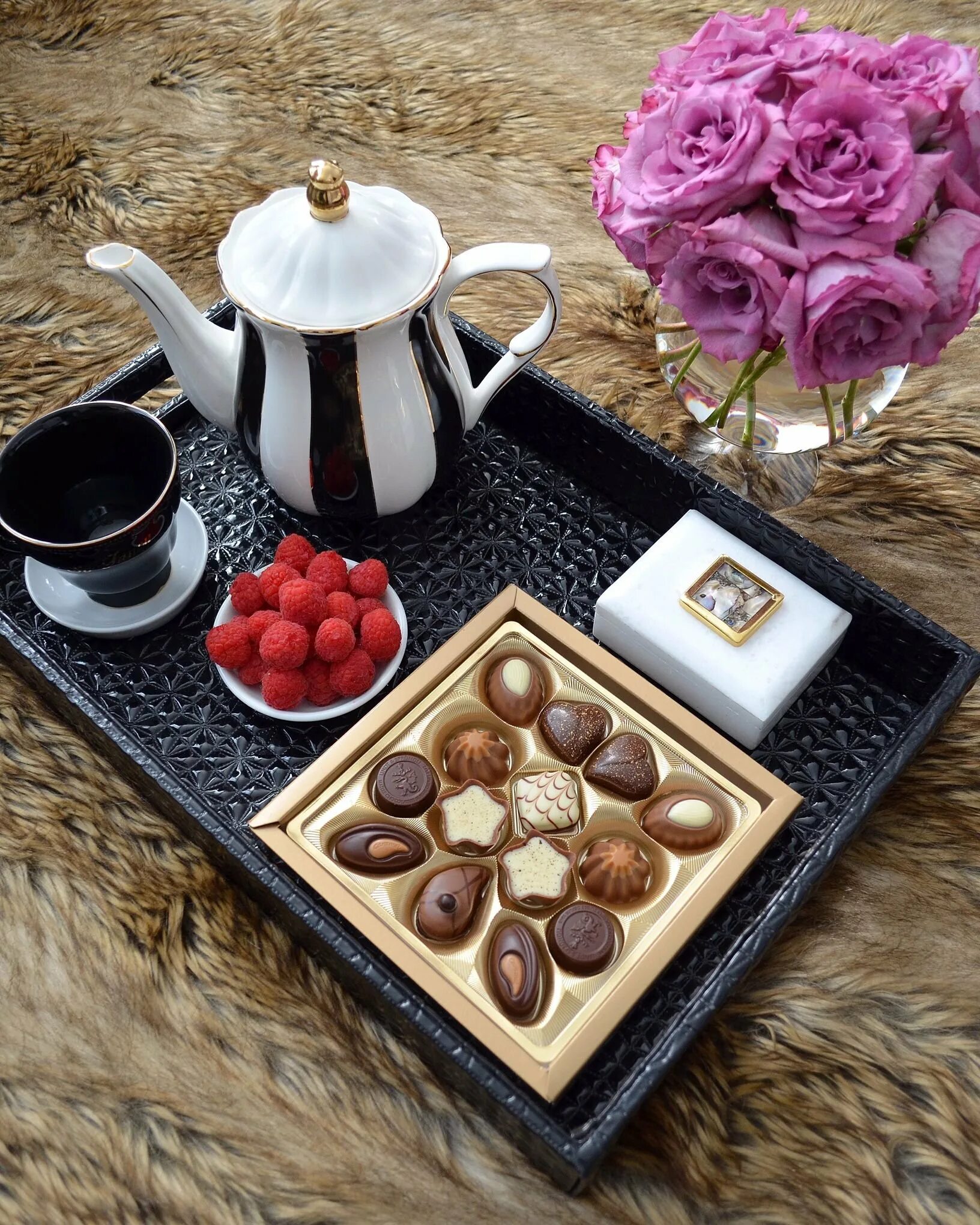 Доброе утро шоколад. Кофейный коллаж. Красивый кофе. Доброе утро кофе шоколад. Чашка кофе и шоколад.