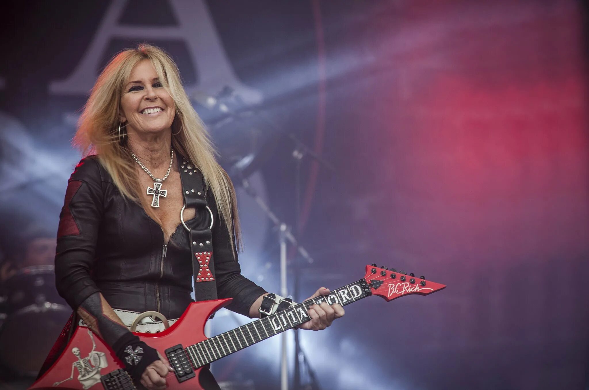 Фото лита. Lita Ford. Lita Ford 1985. Lita Лита Форд. Лита Форд Runaways.
