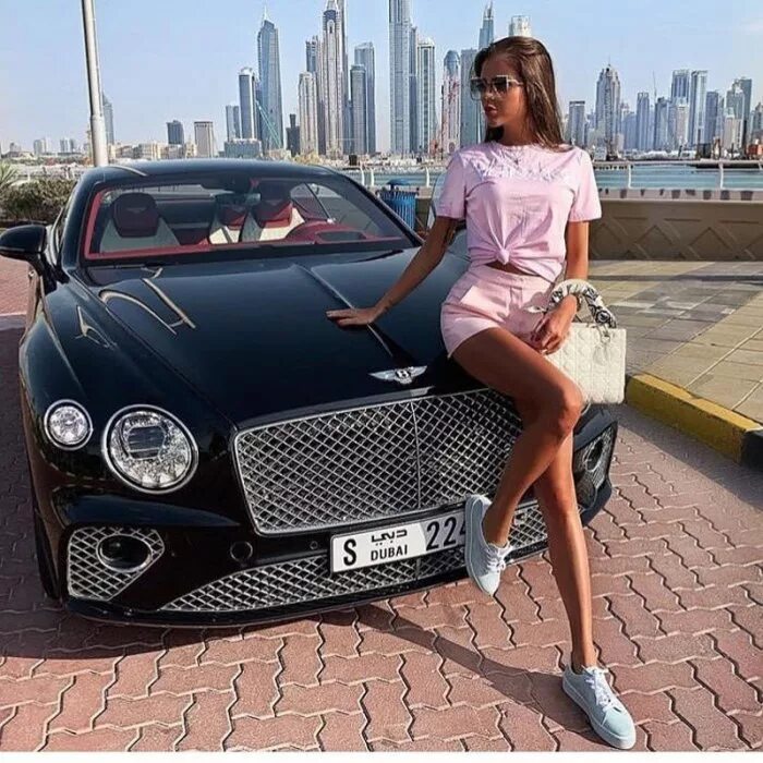 Современные мажоры. 6. Арина михальцова 666. Богатые московские девушки. Золотая молодежь.