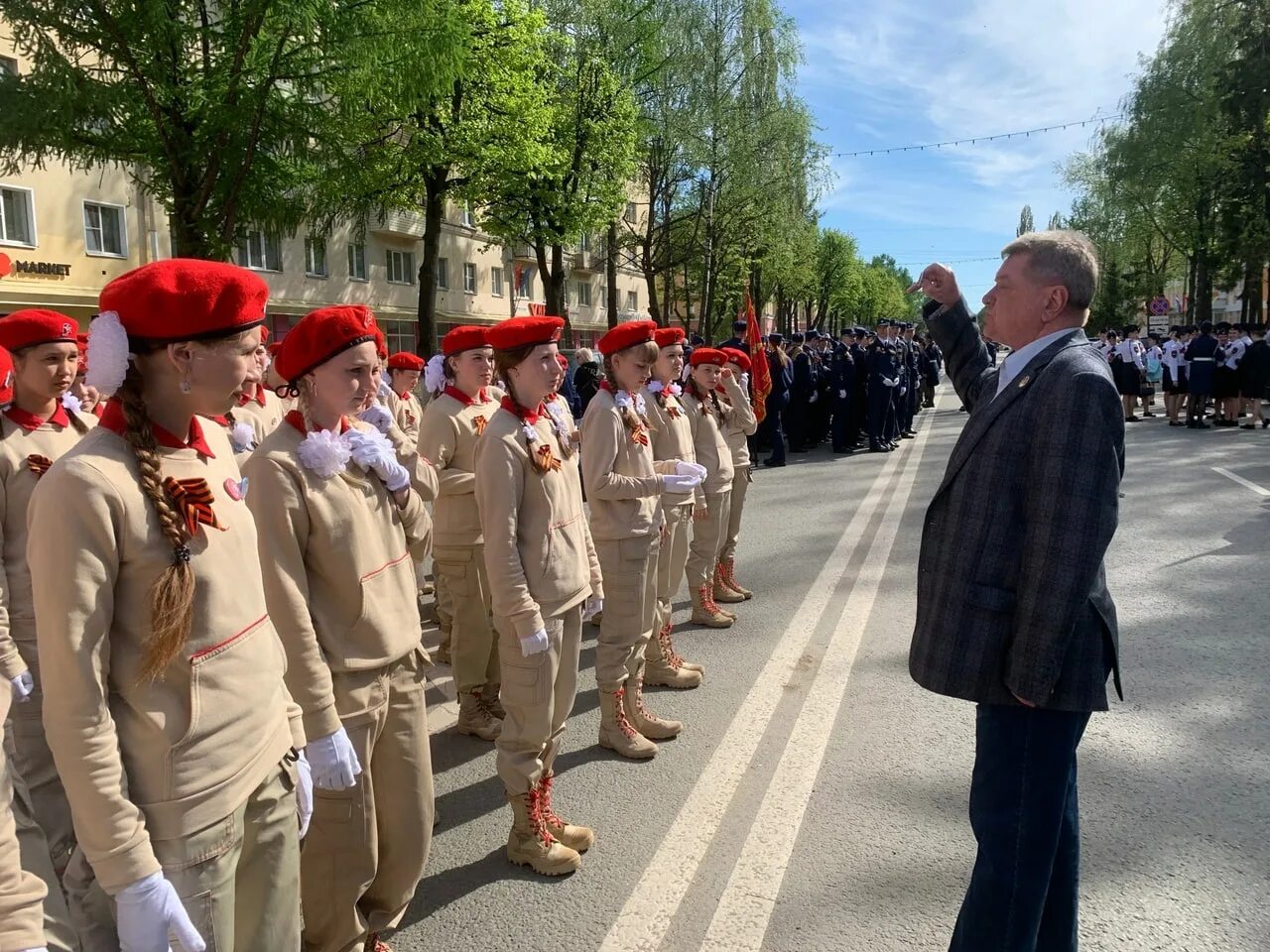 Парад в йошкар оле 9 мая 2024. День победы парад. юнармейцы на параде. юнармия на параде победы. парад в честь 9 мая.