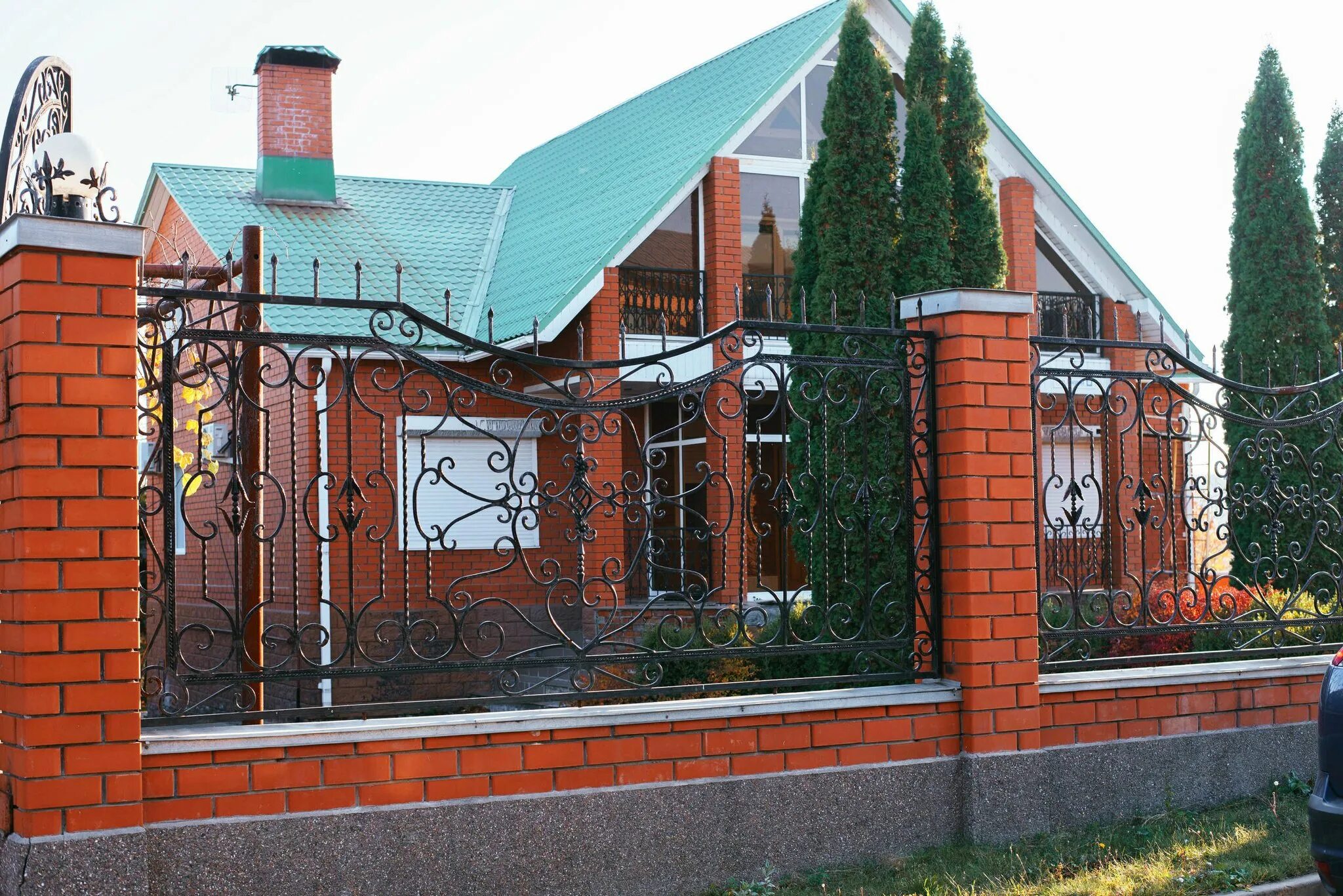 Дом в пригороде белгорода. Эксклюзивный дом белгород. дом в белгороде с садом. элитные дома в белгороде. белгород дом на соколе.