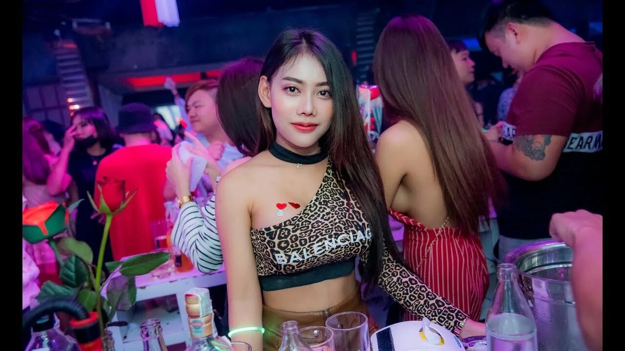 Thai night. Паттайя вечеринки. Паттайя тусовка. Pattaya Nightlife. Thai Night Club.