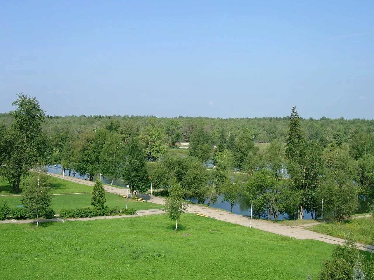 Софрино парк территория. Отель tulip inn sofrino park 4*. Тулип софрино парк отель. Тулип софрино парк отель. Софрино парк.