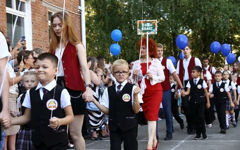 12 школа армавир. Школа 18 город черкесск. Школа 7 армавир. Школа 2 армавир. 4 школа армавир.