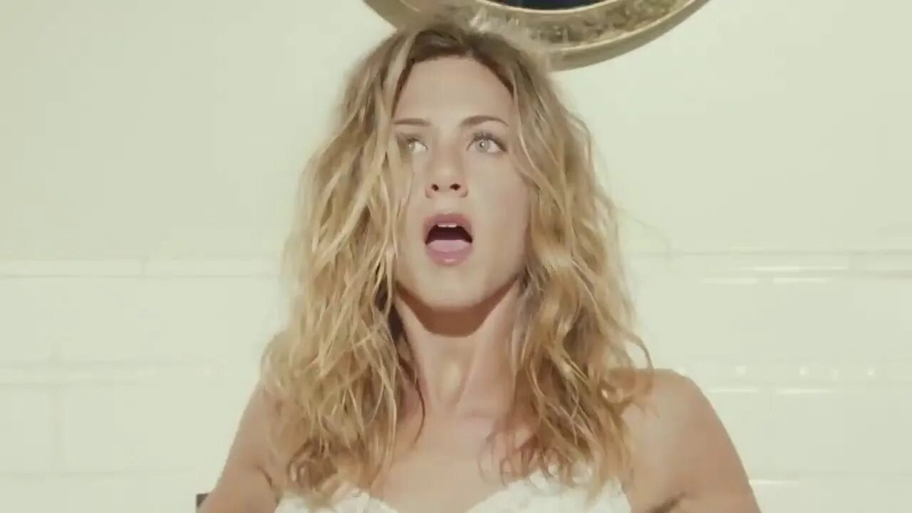 Русская кричит от кайфа. Jennifer Aniston Bruce Almighty.