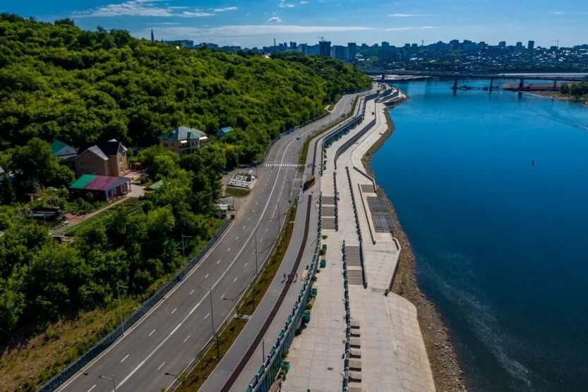 Парк на набережной уфа. Набережная реки белой в уфе. Набережная реки уфы. Набережная уфы 2020. Набережная салавата юлаева.