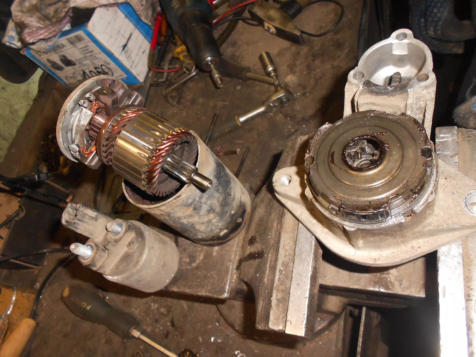 Стартер капремонт. Ремонт стартера тойота королла. Стартер. Стартер ваз 2114 разборка и сборка. Смазка втулок стартера ваз 2107.