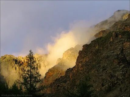 Лазури весело играя