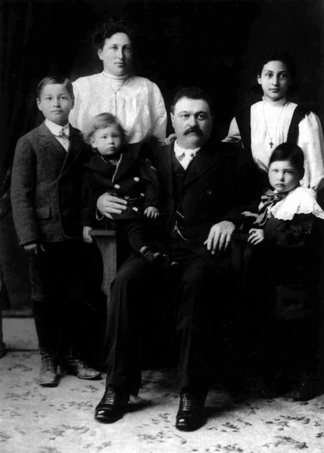 Викторио Росси семья и родственники.