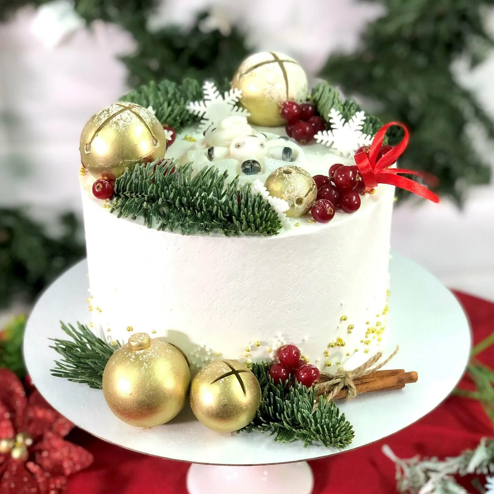 Pin by Tanya Cortes on Levi’s Birthday Christmas cake, Xmas cake, Cake