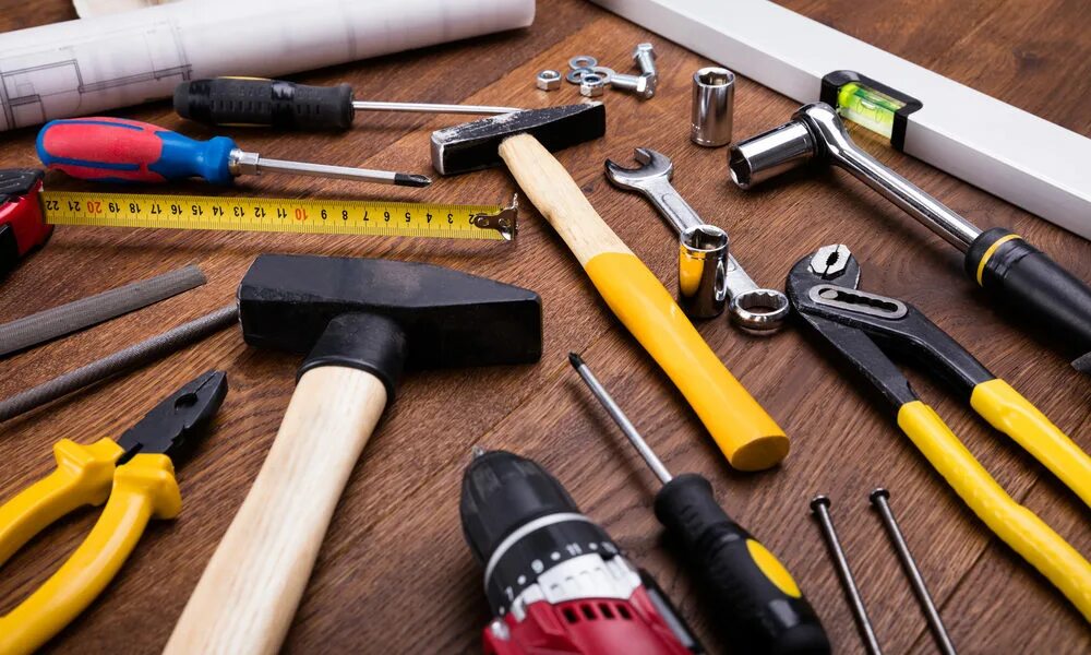 C build tools 14.0. Строительные инструменты. Инструменты для стройки. Инструменты для ремонта квартиры. Стол для инструментов.