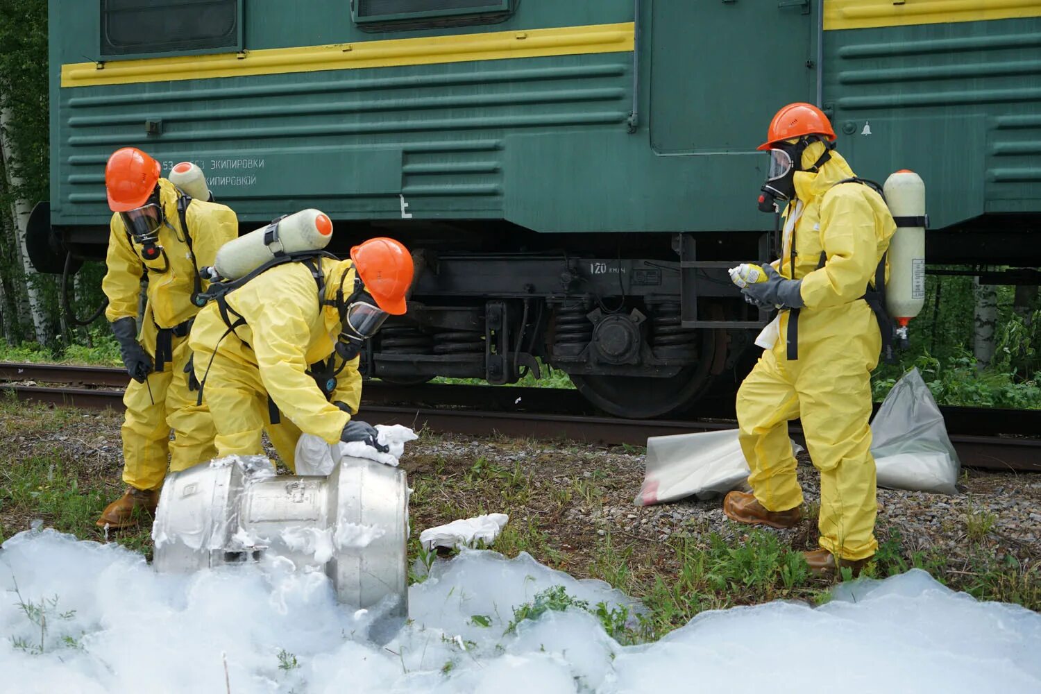 Спасатели ликвидировали. Фонд ликвидации последствий. Авария химического комбината северск. Метротрам в волгограде фото. Спасатели ликвидировали.