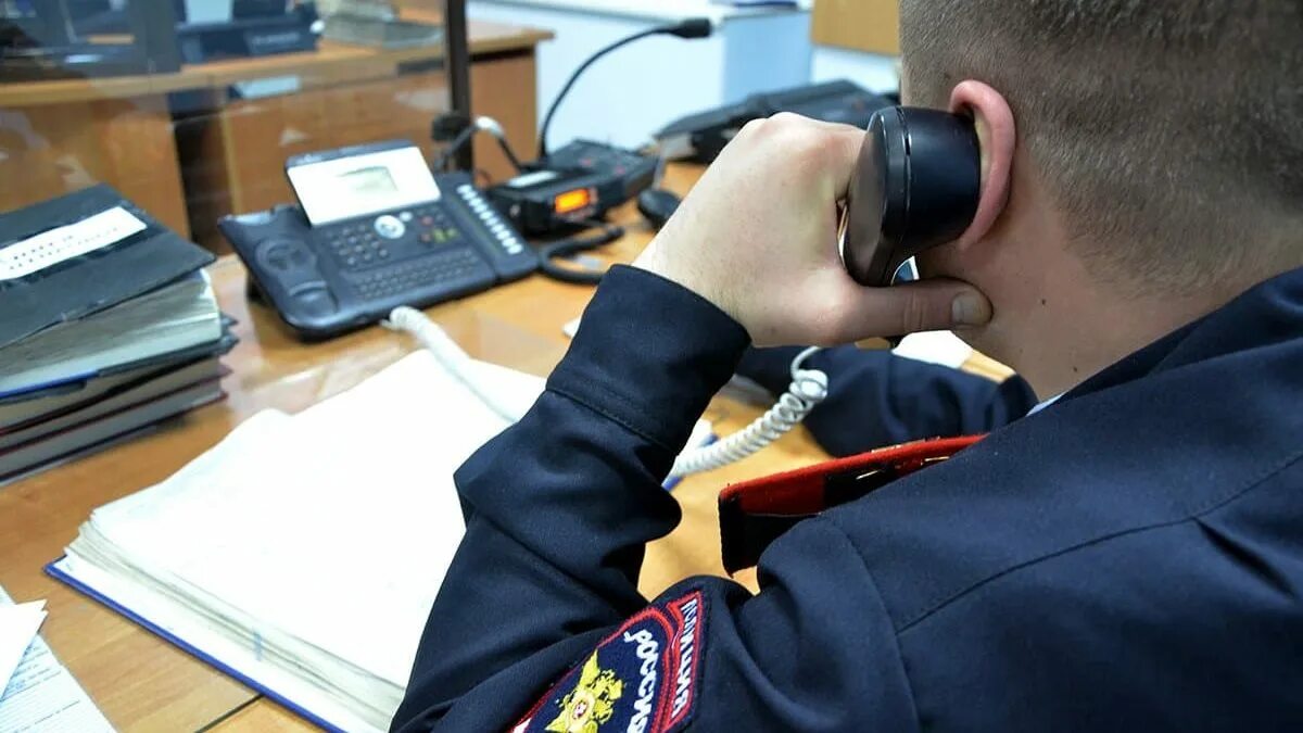 Вызвала работника. Вызвала работника