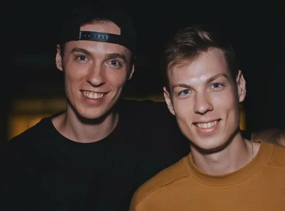 Михаил засидкевич dabro. Группа добро братья близнецы или нет. Группа dabro михаил. Группа добро братья близнецы или нет. Группа dabro.