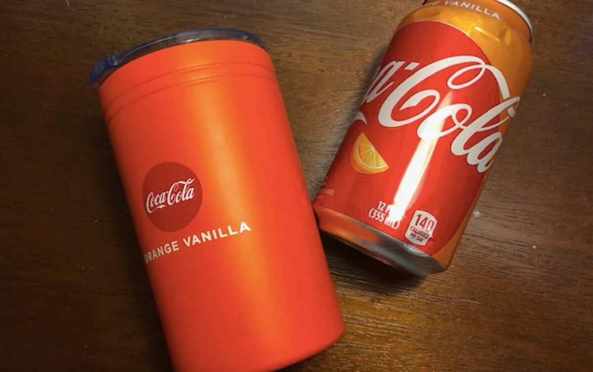 Taste like cola. Цвет кока колы. кола ванила cool cola. кола ванилла 2 литра. кола ваниль жб.