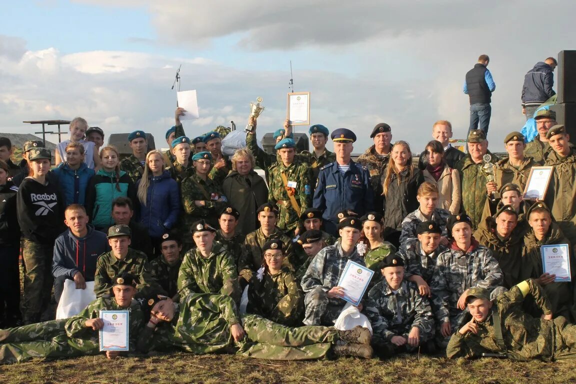 Подслушано рощинский самарская. Самарская область Волжский район пгт Рощинский. Самара пгт Рощинский. Рощинский Самарская область Военная часть. Посёлок Рощинский Самарская область Военная часть.