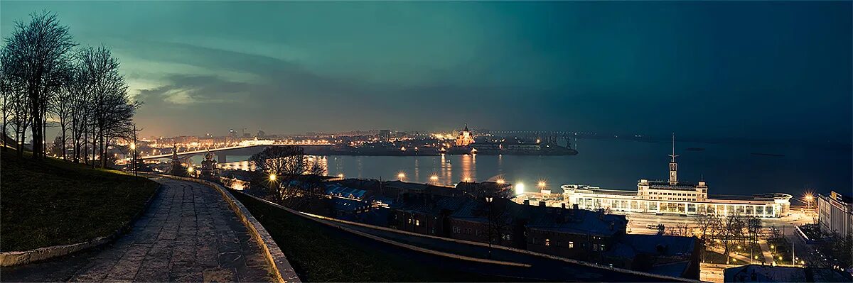 Нижний новгород с высоты птичьего полета фото. Нижний новгород огни города. Нижний медленно. Городской округ город нижний новгород. Пять тибетских упражнений.