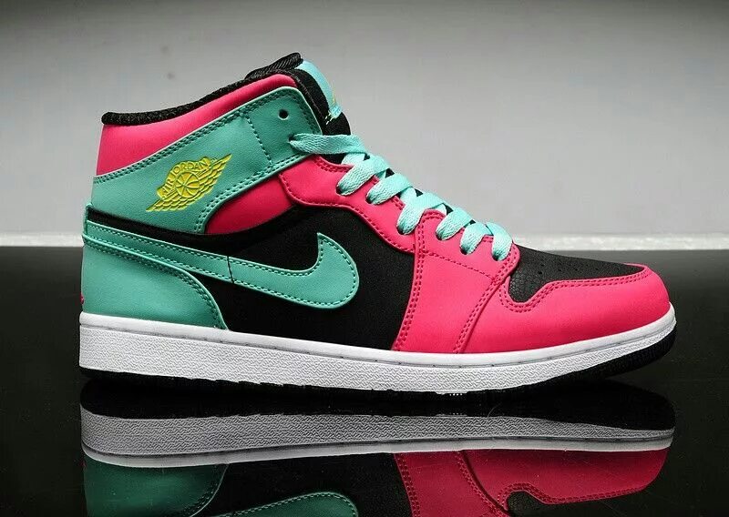 Air jordan 1 low оригинал. Nike Air Jordan 1 Pink Green. Nike Air Jordan 1 Low разноцветные. Nike Air Jordan Pink and Green.