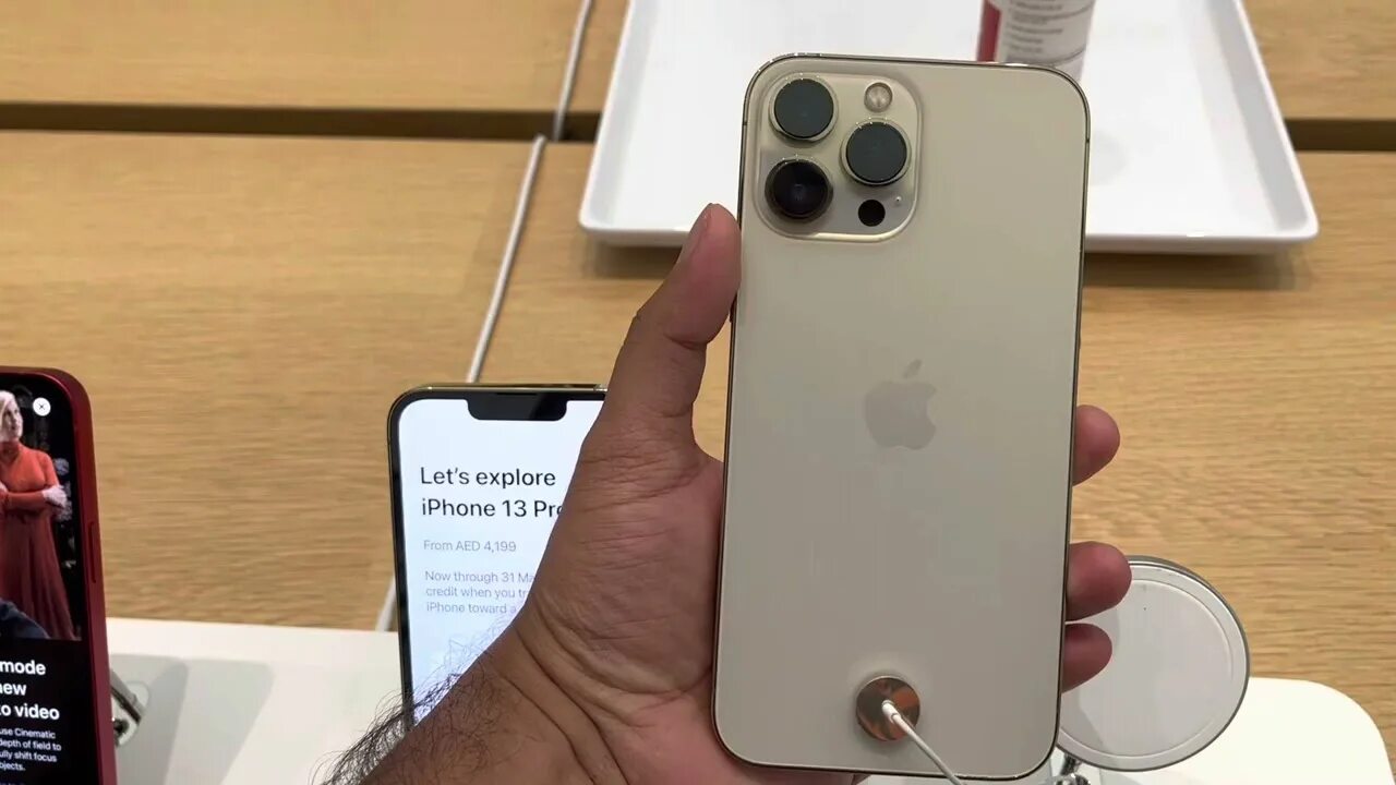 Айфон 14 про макс золотой. Iphone 13 pro max gold. iphone 13 pro gold. iphone 13 promax золотой. айфон 13 про макс золотой.