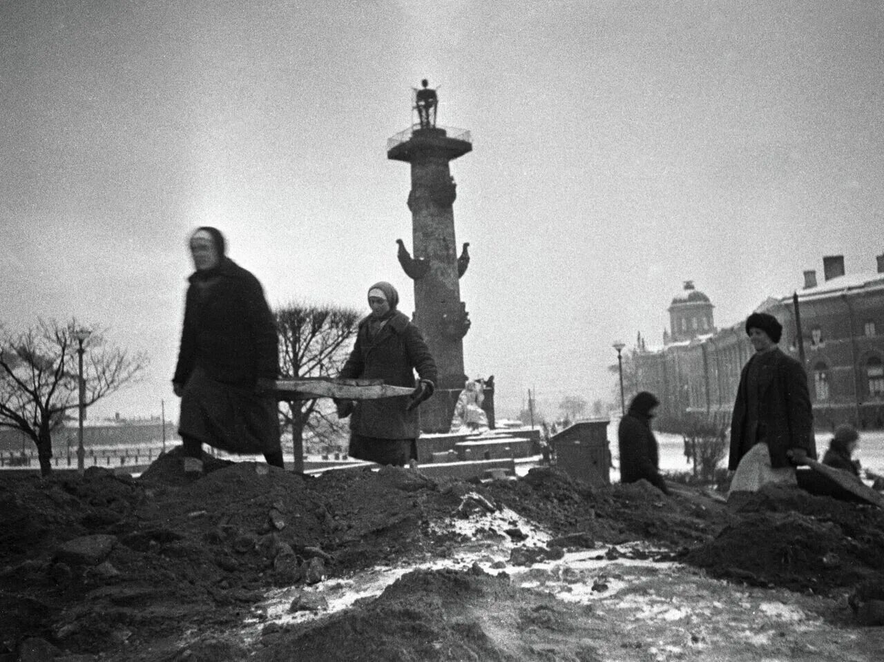 Фотографии блокады. Блокада Ленинграда 1941-1944. Петропавловская крепость 1942. Блокадный Ленинград Васильевский остров.