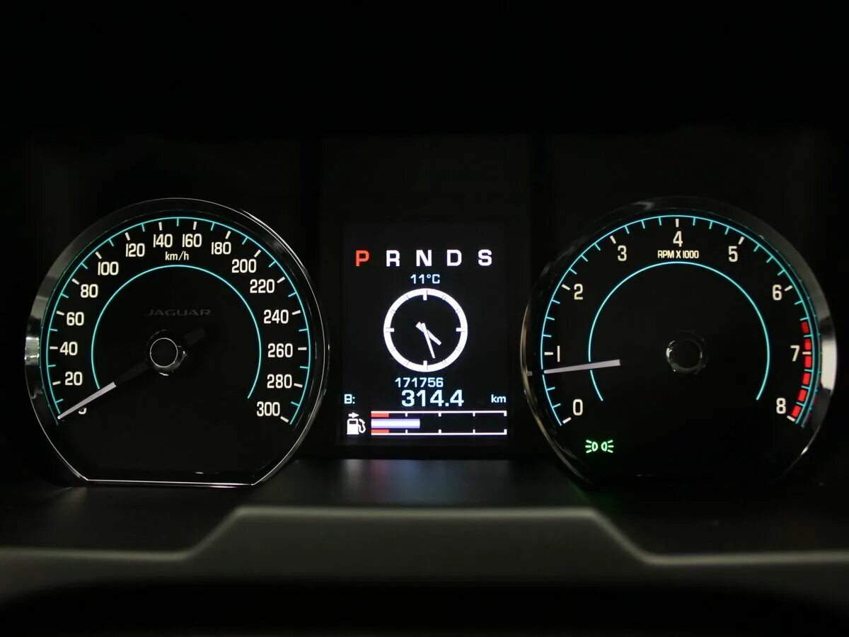 Ягуар f-pace панель приборов. Jaguar xf панель приборов. Приборная панель ягуар. Приборная панель jaguar xj. Jaguar f-pace панель приборов.