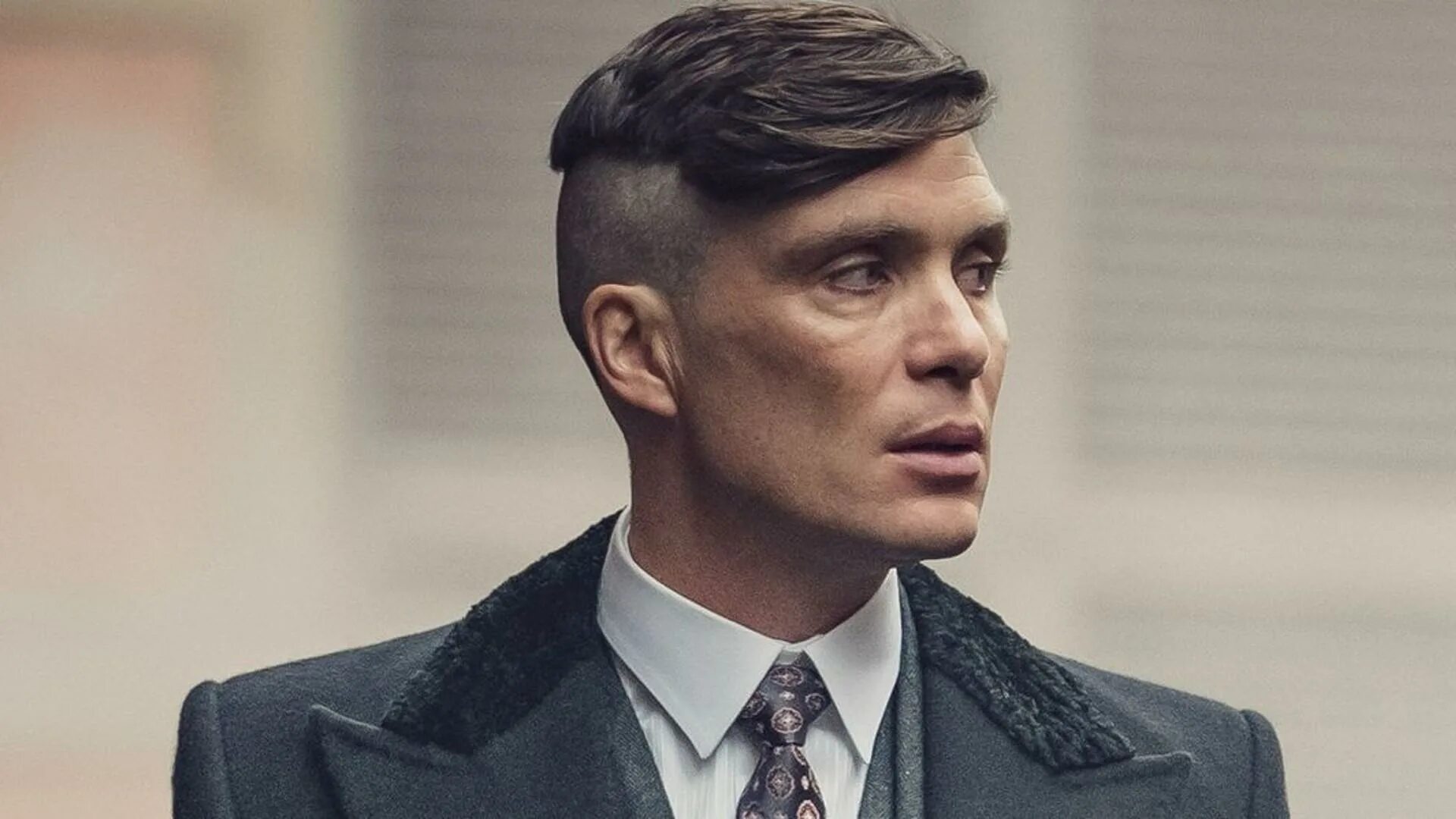 Острые козырьки главная роль. Киллиан мерфи peaky blinders. cillian murphy 2025. киллиан мёрфи острые козырьки.