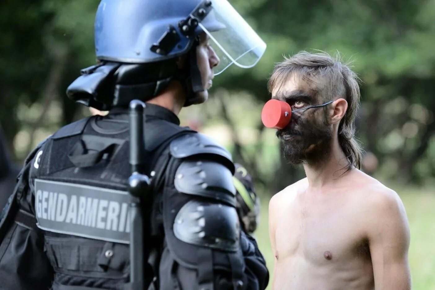 удивительное везение. неординарный случай. неординарный случай. странная ситуация. сандро джордано упавшие люди.