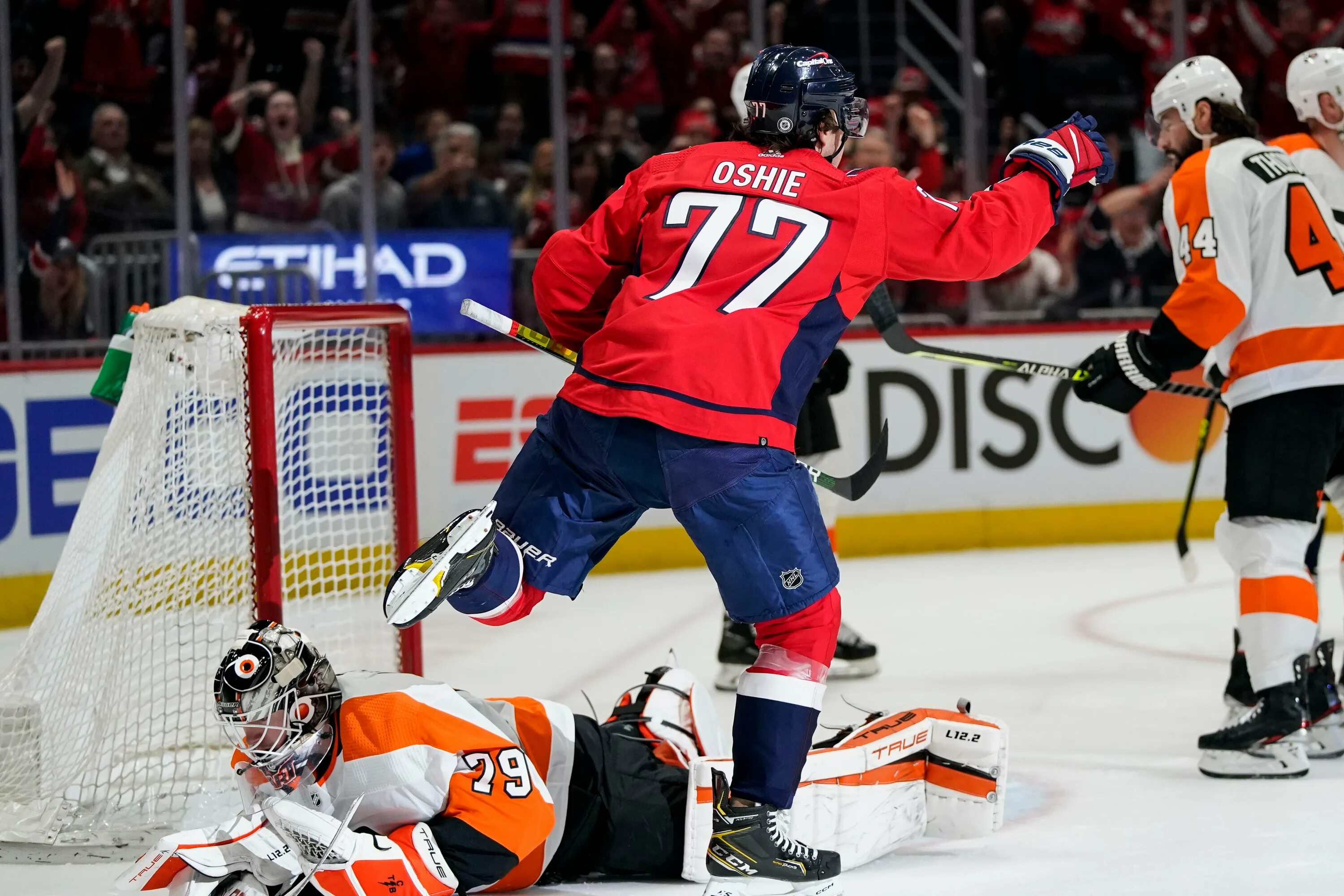 2 capitals. 04. Кэпиталз филадельфия. Nhl филадельфия флайерз. Кэпиталз филадельфия.