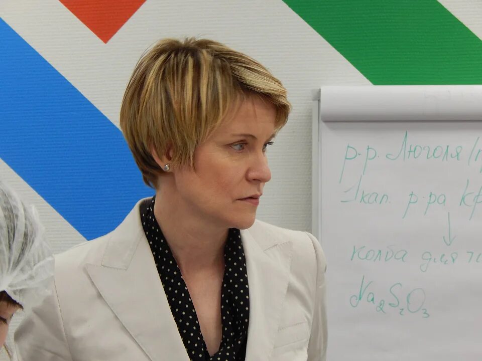 Руководитель сириуса елена шмелева. Шмелева елена владимировна. Шмелева елена владимировна руководитель фонда «талант и успех». Руководитель сириуса елена шмелева. Елена шмелева.