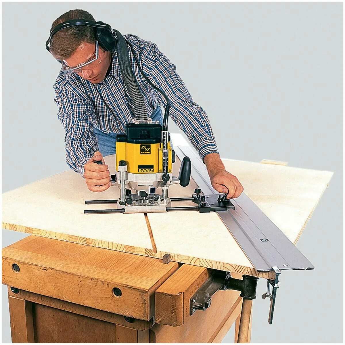 фрезер что можно делать. набор фрез для ручного фрезера по дереву metabo 631039. ручное фрезерование по дереву. цанга для bosch pof 1400 ace. фрезеровка дерева ручным фрезером.