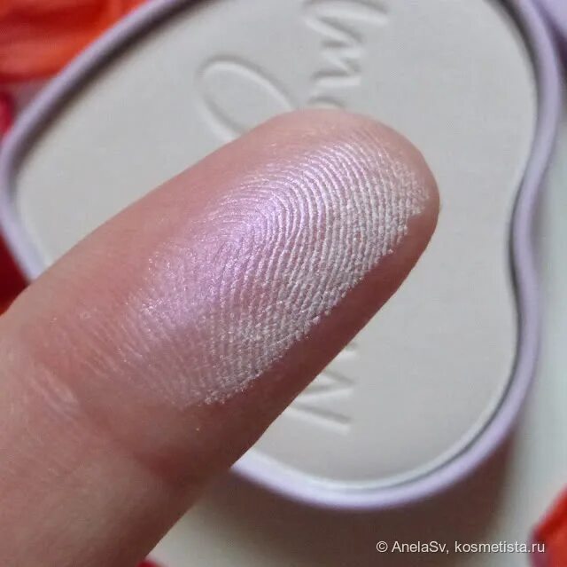 Essence meta glow. Essence хайлайтер my glow passion highlighter.