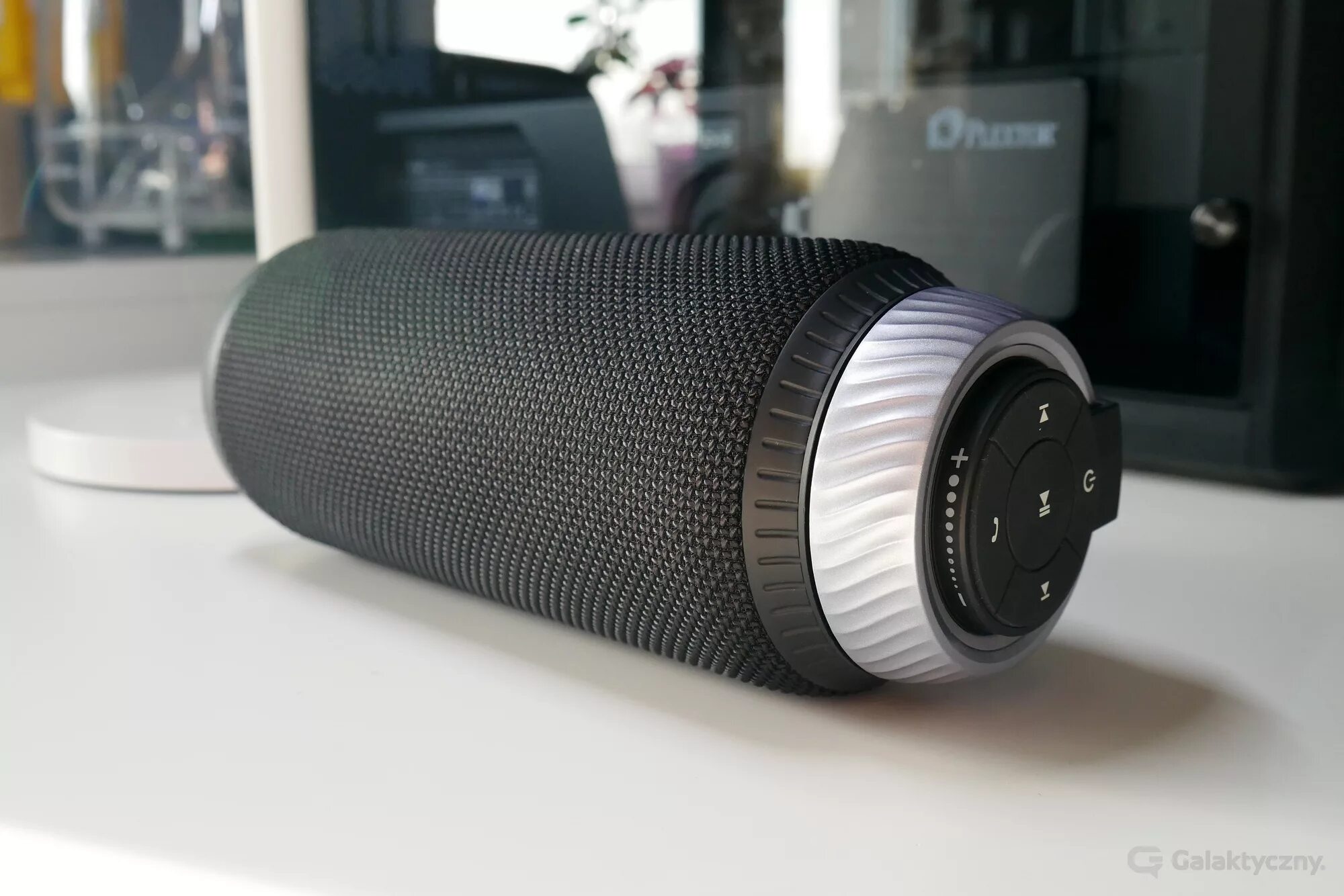 Тронсмарт т6 колонка. Блютуз колонка tronsmart element t6. Tronsmart element t6 plus. Колонки тронсмарт т6 мини. Блютуз колонка tronsmart t6.
