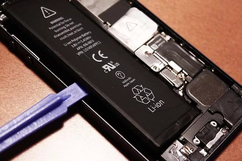 Акб айфон 5. Батарея iphone 5. Замена акб 5c айфон. Батарея айфон 5. Батарея 5с.