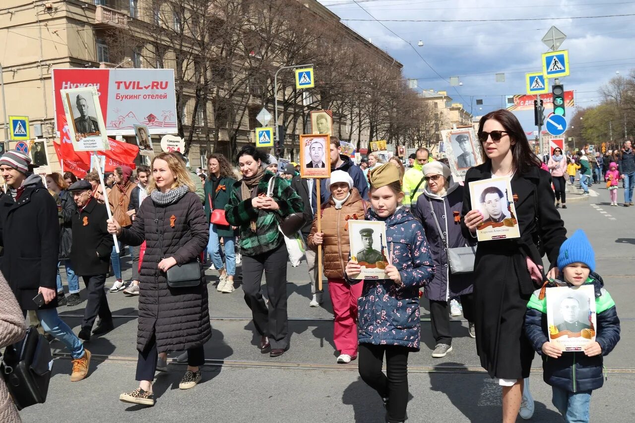 Парад шествие. Шествие. Парад 9 мая в Санкт-Петербурге. 9 Мая Санкт Петербург. Парад 9 мая СПБ.