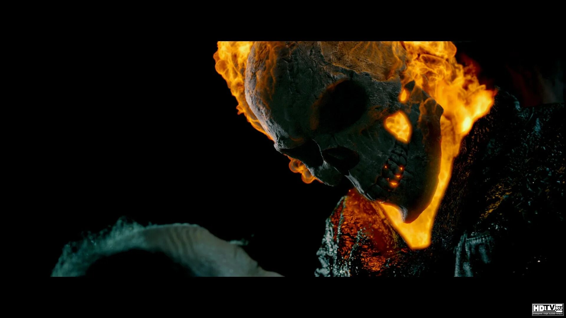 призрачный гонщик. гэбриел луна призрачный гонщик. призрачный гонщик 1 джонни блейз. киану ривз призрачный гонщик.