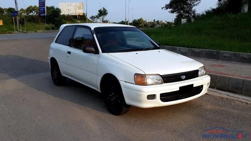 Тойота старлет иркутск. Toyota Starlet 1990. Тойота Старлет 1990. Тойота Старлет 2. Тойота Старлет 1990г.в.