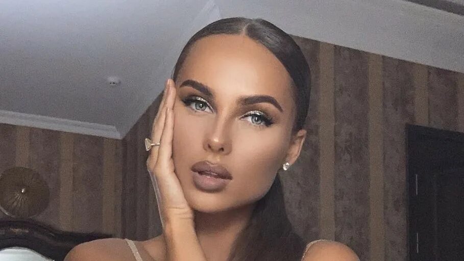 Ханна певица. Ханна 2019 певица. Ханна певица фото. Ханна майер. Ханна майер.