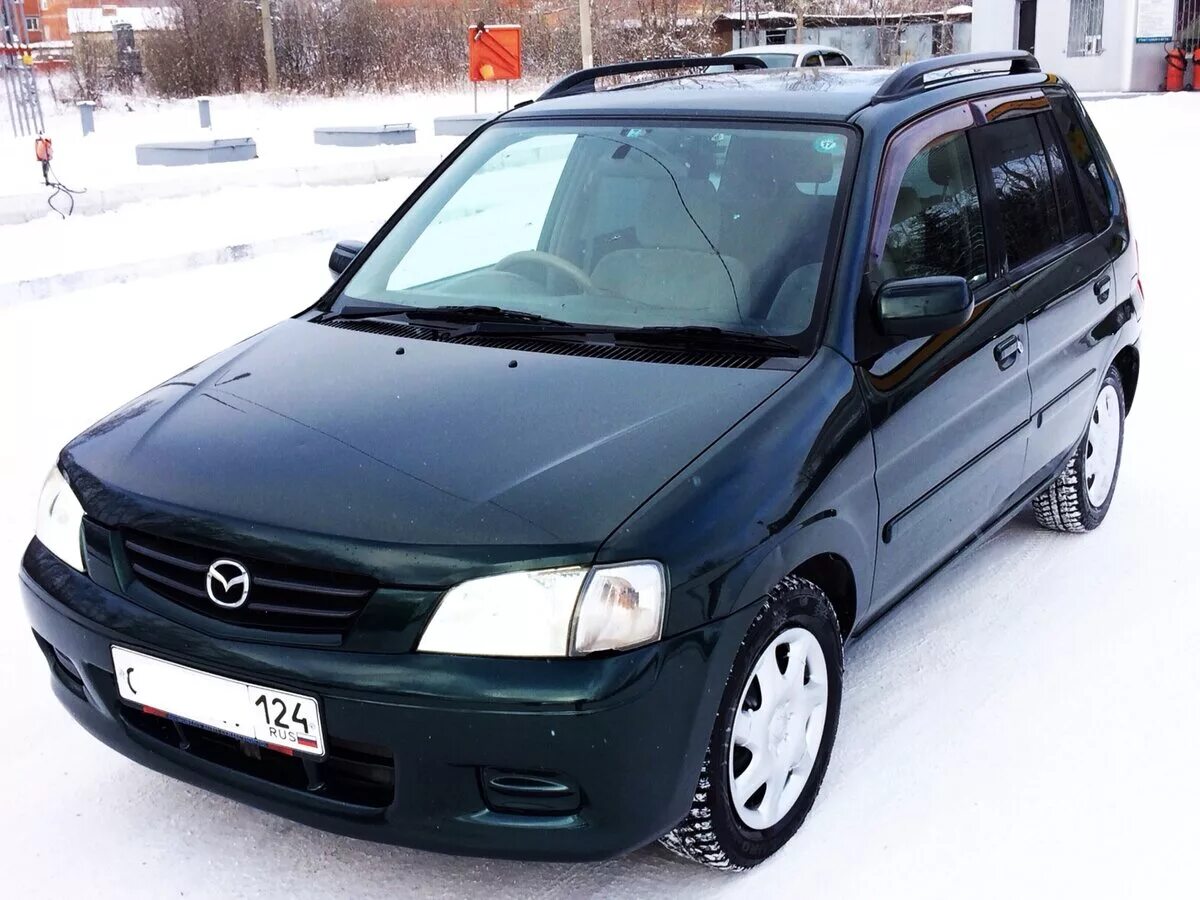 Мазда демио 2001 купить. Мазда Демио 2001. Mazda Demio 2001 год. Мазда Демио 2001г. Мазда Демио хэтчбек 2001.