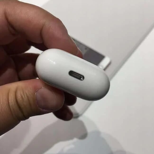 Airpods 2 разъем