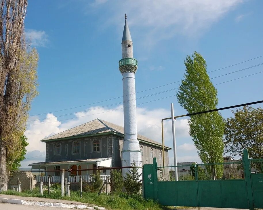 Погода в холмовке бахчисарайского. Село Холмовка Крым Николаевский монастырь. Бахчисарайский район село Холмовка мечеть. Холмовка Бахчисарайский район. Бахчисарайский район село Холмовка мичеть Эфтар.