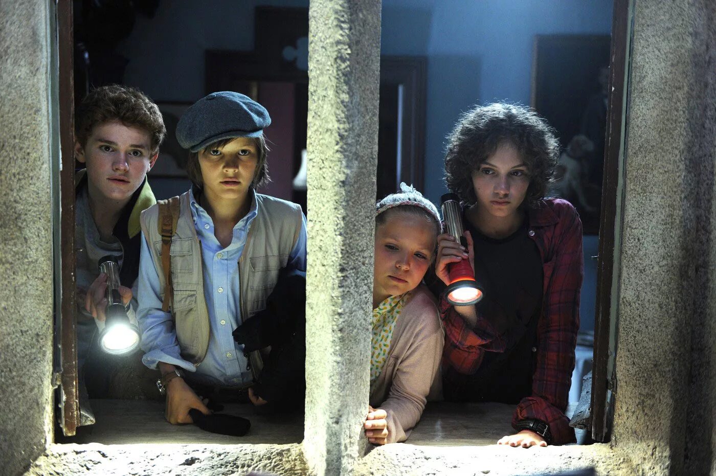 Два друга. Идеальные незнакомцы фильм 2018. Два друга. Фильм 2021. Брат тайлера пози.