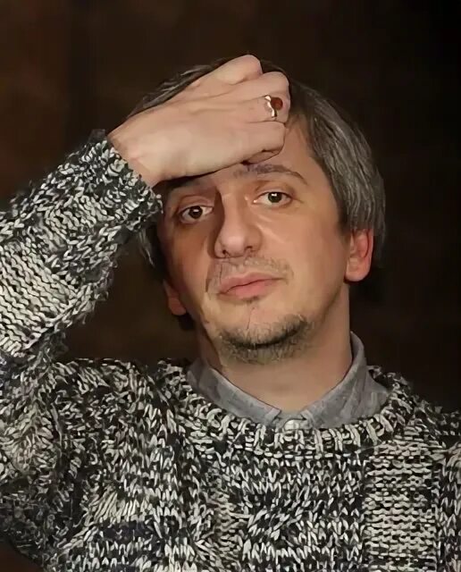 Константин Хабенский вернул постановку Константина Богомолова в первые дни на по