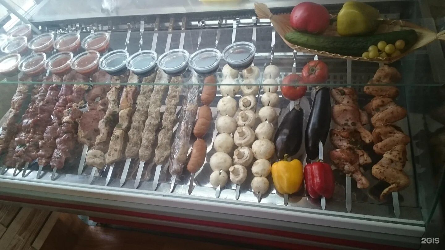 шашлык новошахтинск. аппетитный шашлык. шашлычок сергиев посад. шашлык на шампуре.