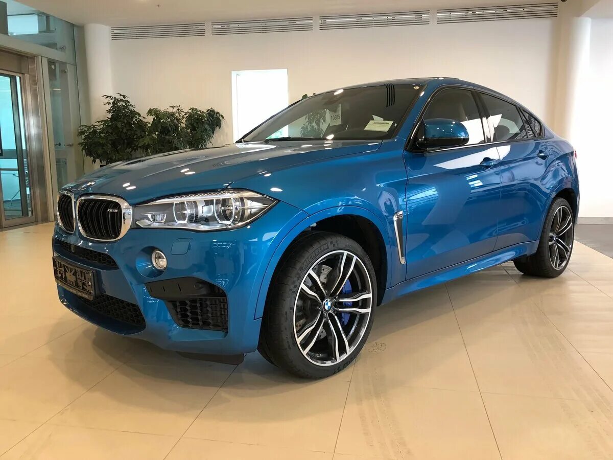 Синий x6. BMW x6m Blue. БМВ x6m 2019. BMW x6m II. BMW x6 m f86 2019.